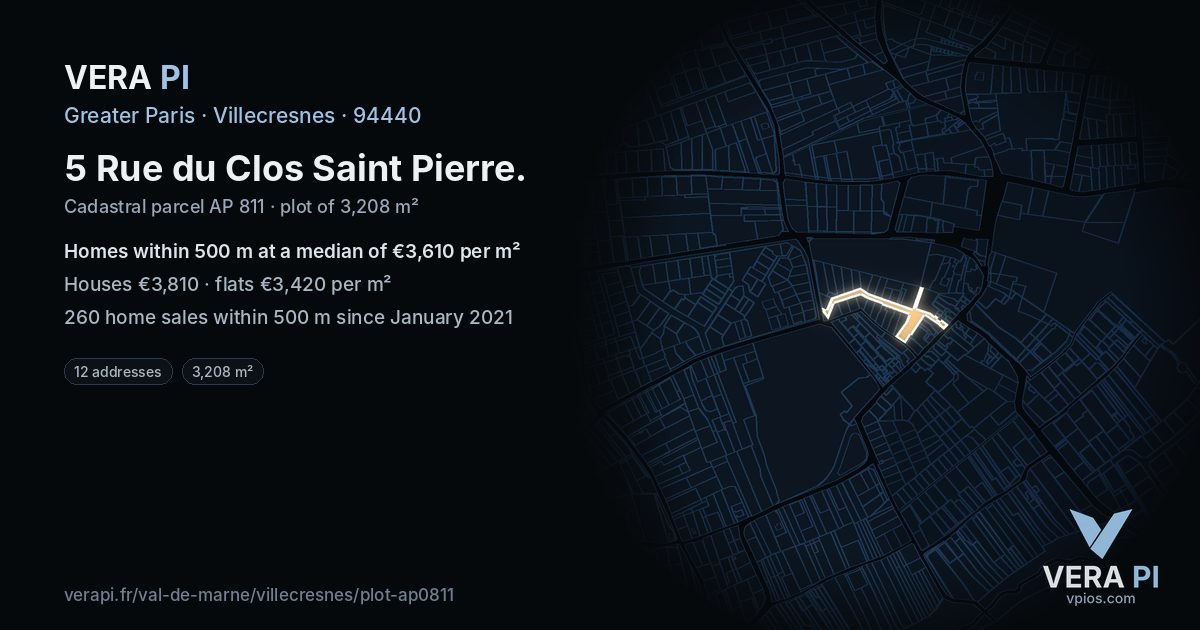 5 Rue du Clos Saint Pierre, Villecresnes at night – the plot lit, the parcels around coloured by the prices near them