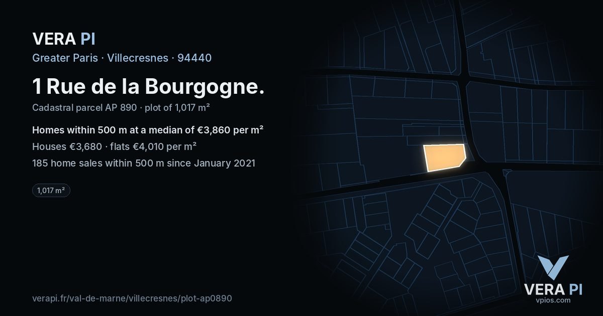 1 Rue de la Bourgogne, Villecresnes at night – the plot lit, the parcels around coloured by the prices near them