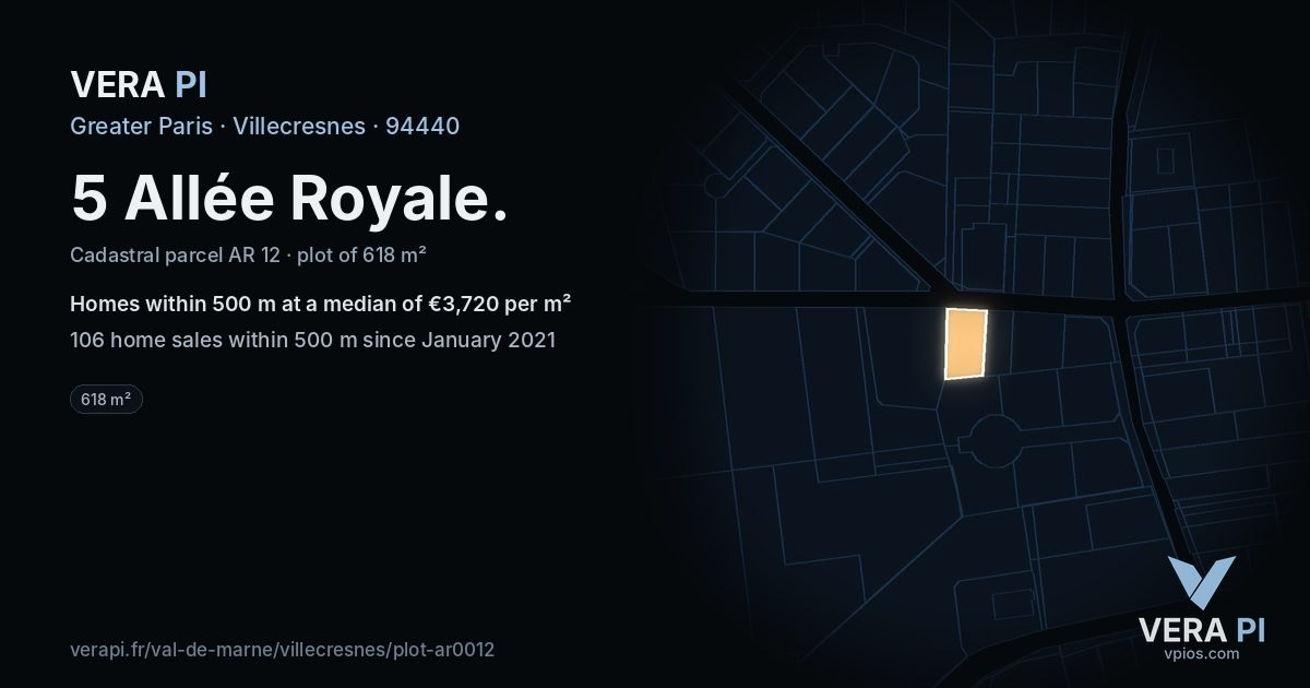 5 Allée Royale, Villecresnes at night – the plot lit, the parcels around coloured by the prices near them