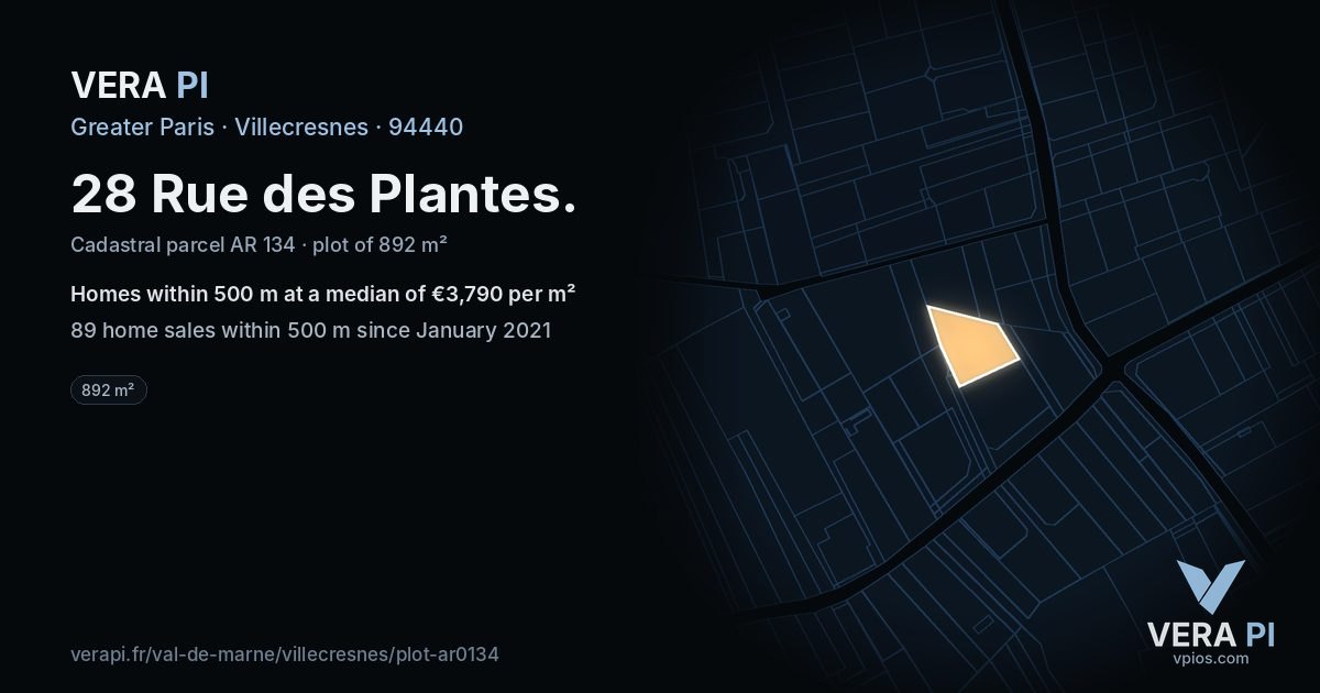 28 Rue des Plantes, Villecresnes at night – the plot lit, the parcels around coloured by the prices near them