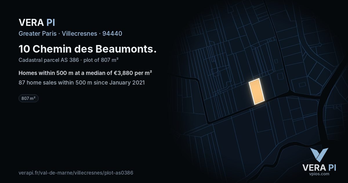 10 Chemin des Beaumonts, Villecresnes at night – the plot lit, the parcels around coloured by the prices near them
