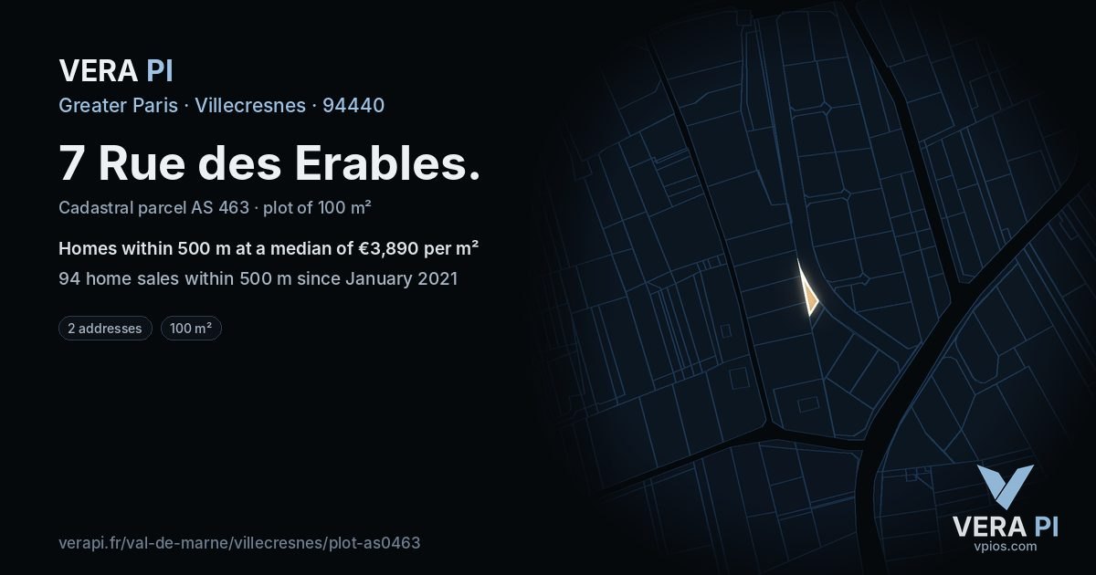 7 Rue des Erables, Villecresnes at night – the plot lit, the parcels around coloured by the prices near them