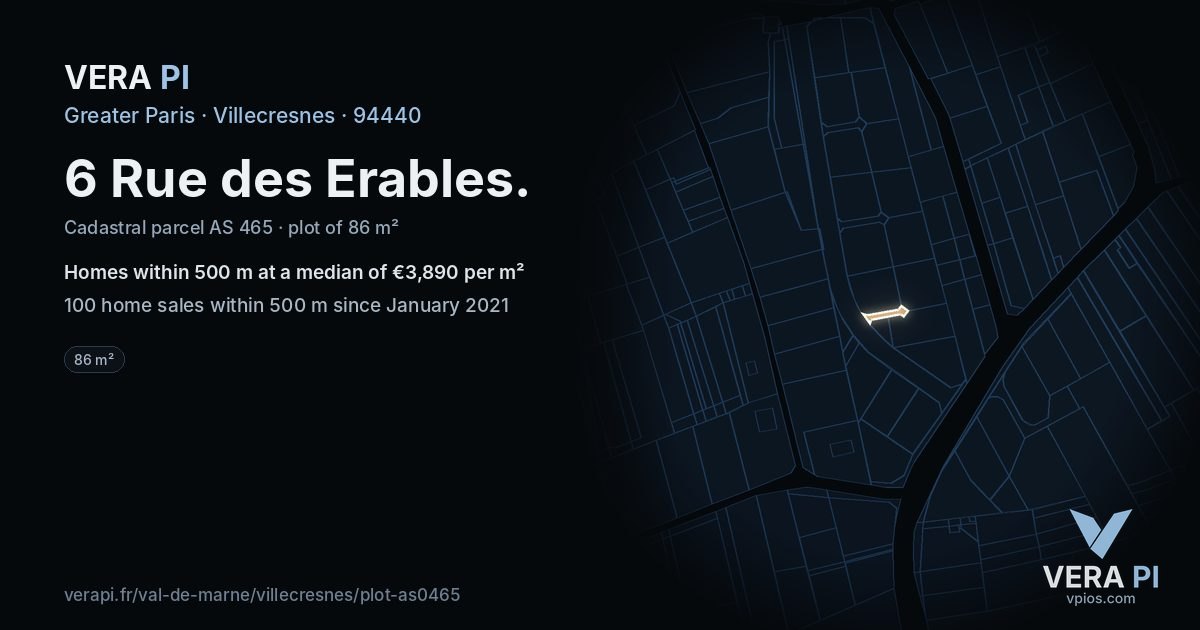 6 Rue des Erables, Villecresnes at night – the plot lit, the parcels around coloured by the prices near them