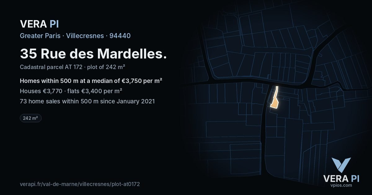 35 Rue des Mardelles, Villecresnes at night – the plot lit, the parcels around coloured by the prices near them