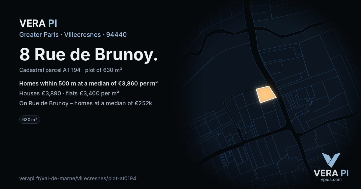 8 Rue de Brunoy, Villecresnes at night – the plot lit, the parcels around coloured by the prices near them