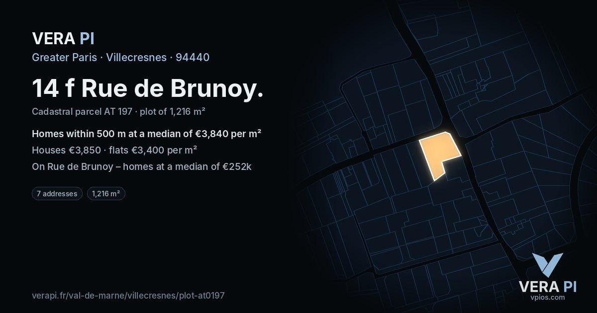 14 f Rue de Brunoy, Villecresnes at night – the plot lit, the parcels around coloured by the prices near them