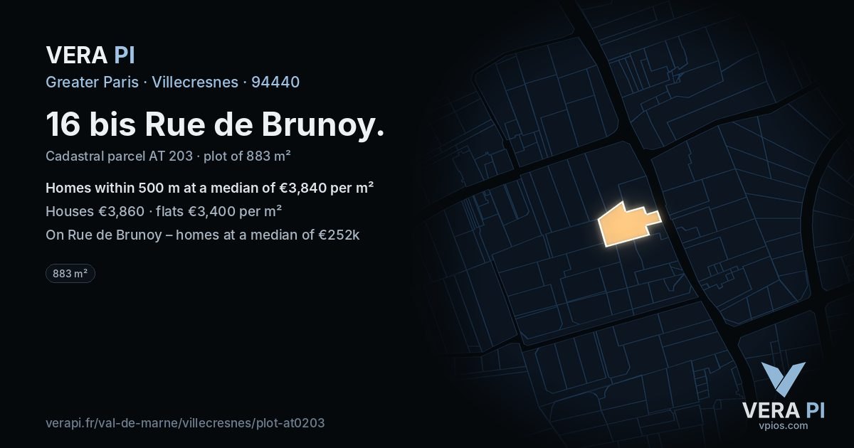 16 bis Rue de Brunoy, Villecresnes at night – the plot lit, the parcels around coloured by the prices near them