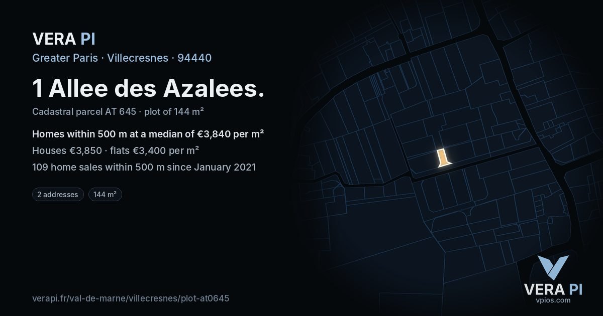 1 Allee des Azalees, Villecresnes at night – the plot lit, the parcels around coloured by the prices near them