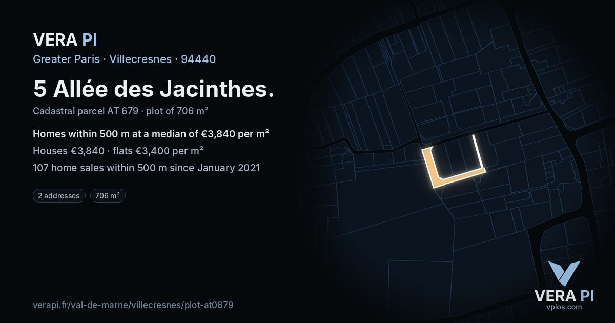 5 Allée des Jacinthes, Villecresnes at night – the plot lit, the parcels around coloured by the prices near them