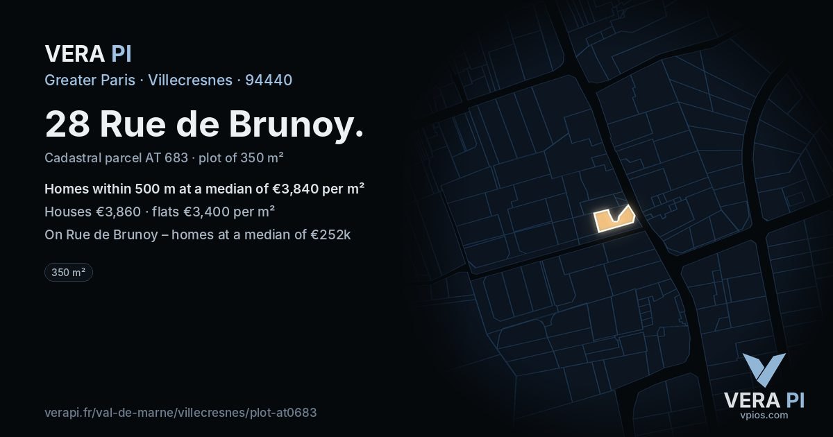 28 Rue de Brunoy, Villecresnes at night – the plot lit, the parcels around coloured by the prices near them
