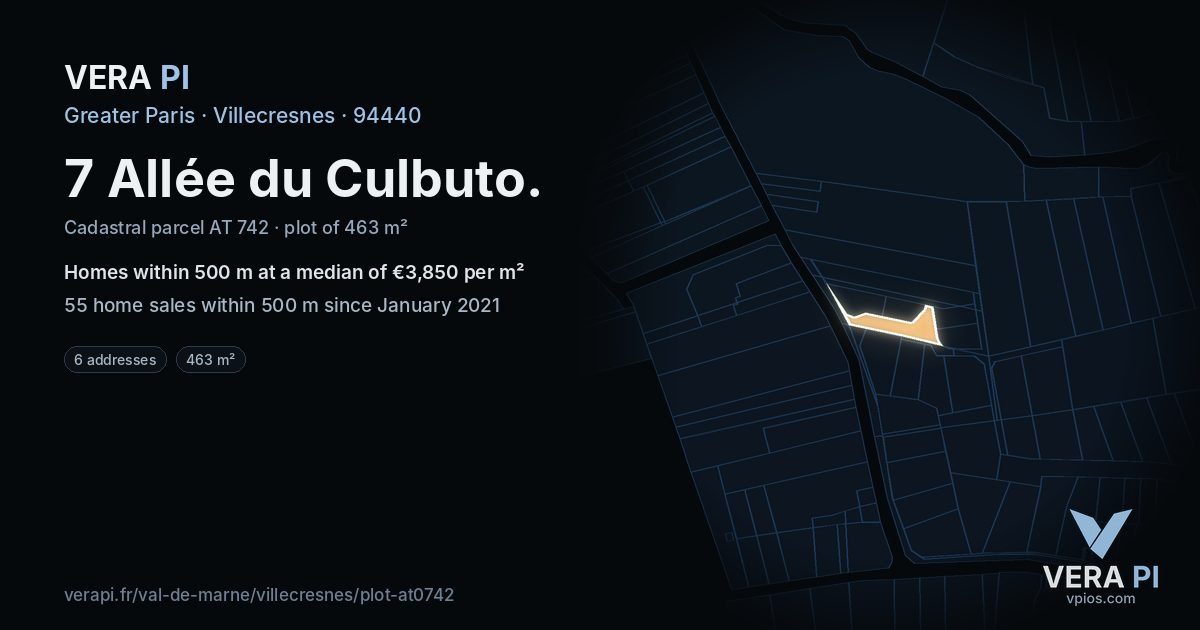 7 Allée du Culbuto, Villecresnes at night – the plot lit, the parcels around coloured by the prices near them
