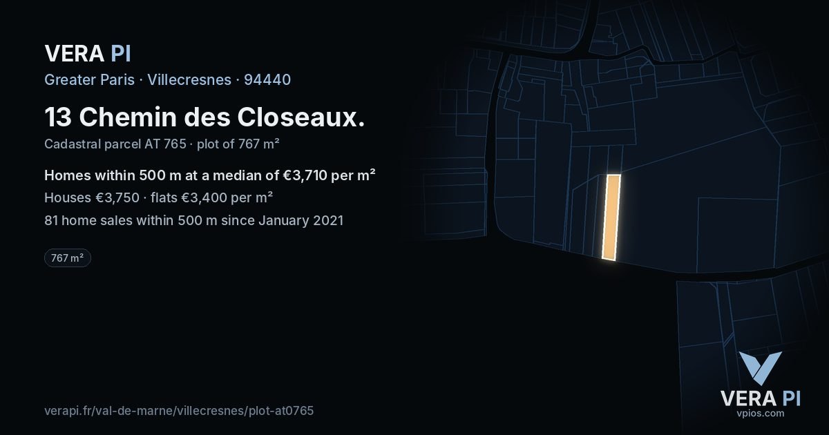 13 Chemin des Closeaux, Villecresnes at night – the plot lit, the parcels around coloured by the prices near them