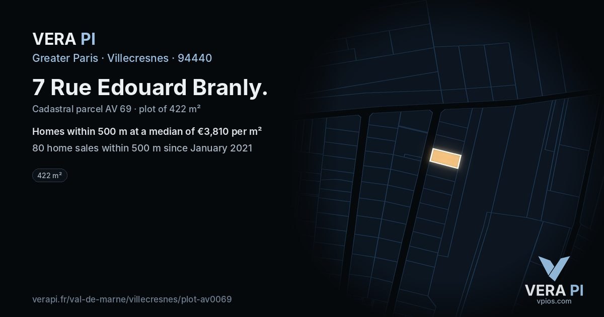 7 Rue Edouard Branly, Villecresnes at night – the plot lit, the parcels around coloured by the prices near them