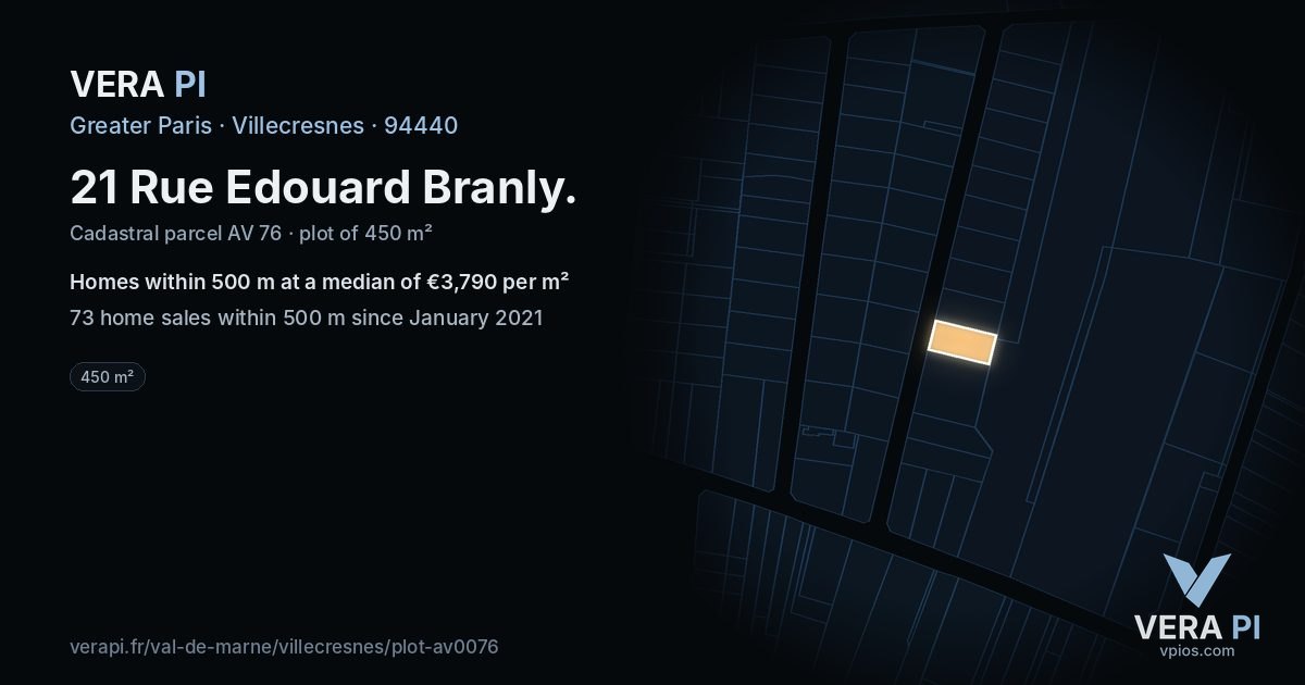 21 Rue Edouard Branly, Villecresnes at night – the plot lit, the parcels around coloured by the prices near them