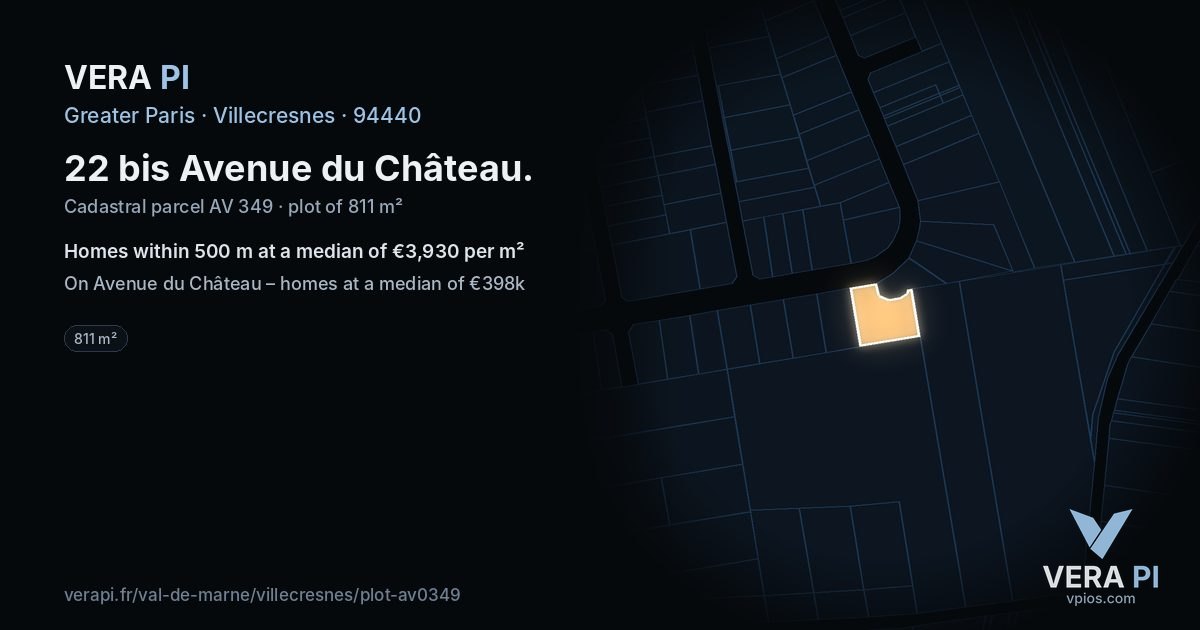 22 bis Avenue du Château, Villecresnes at night – the plot lit, the parcels around coloured by the prices near them