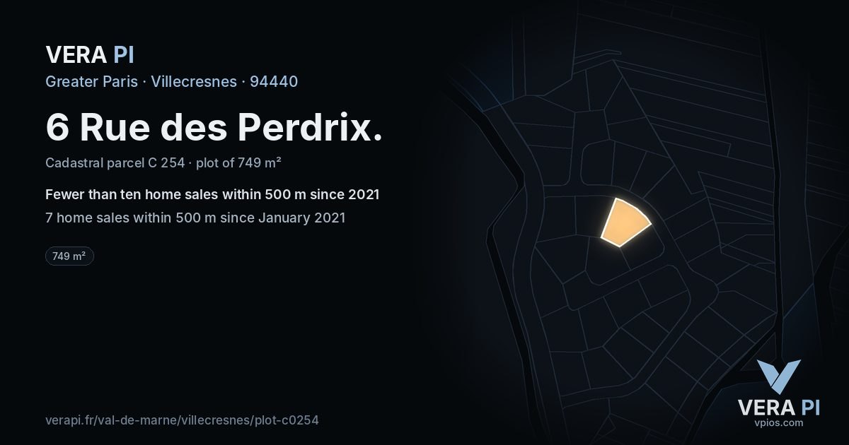 6 Rue des Perdrix, Villecresnes at night – the plot lit, the parcels around coloured by the prices near them