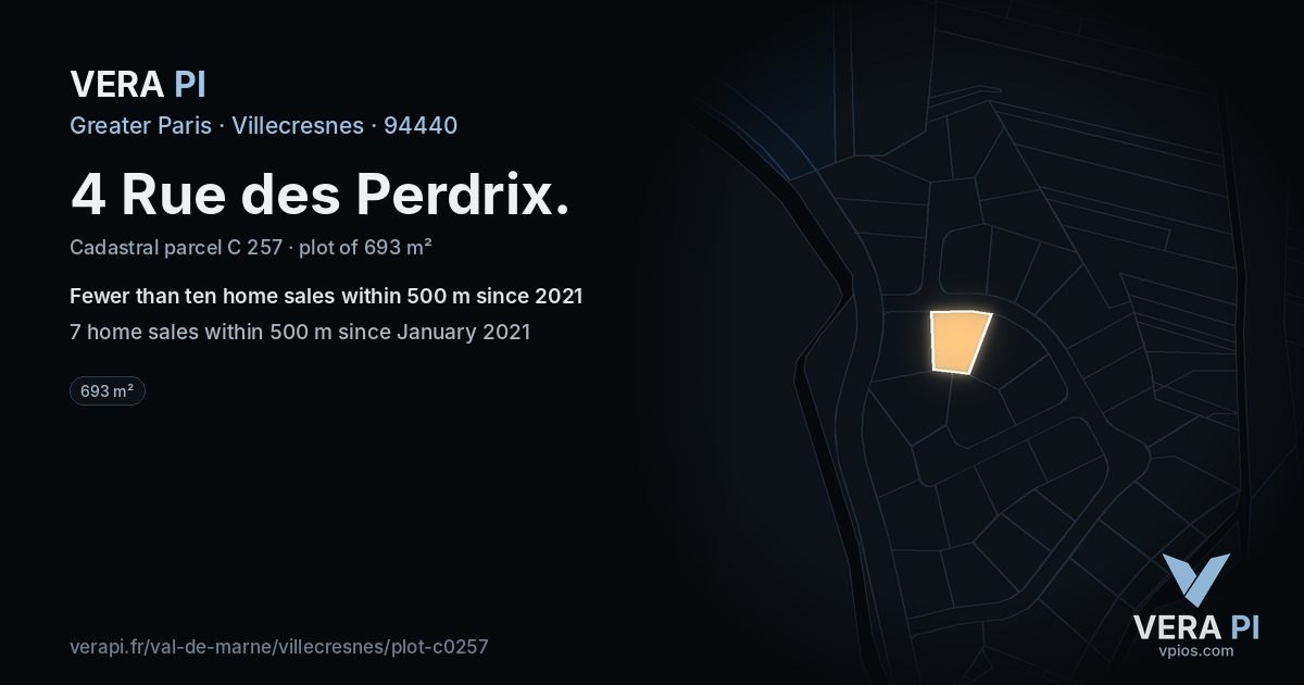 4 Rue des Perdrix, Villecresnes at night – the plot lit, the parcels around coloured by the prices near them