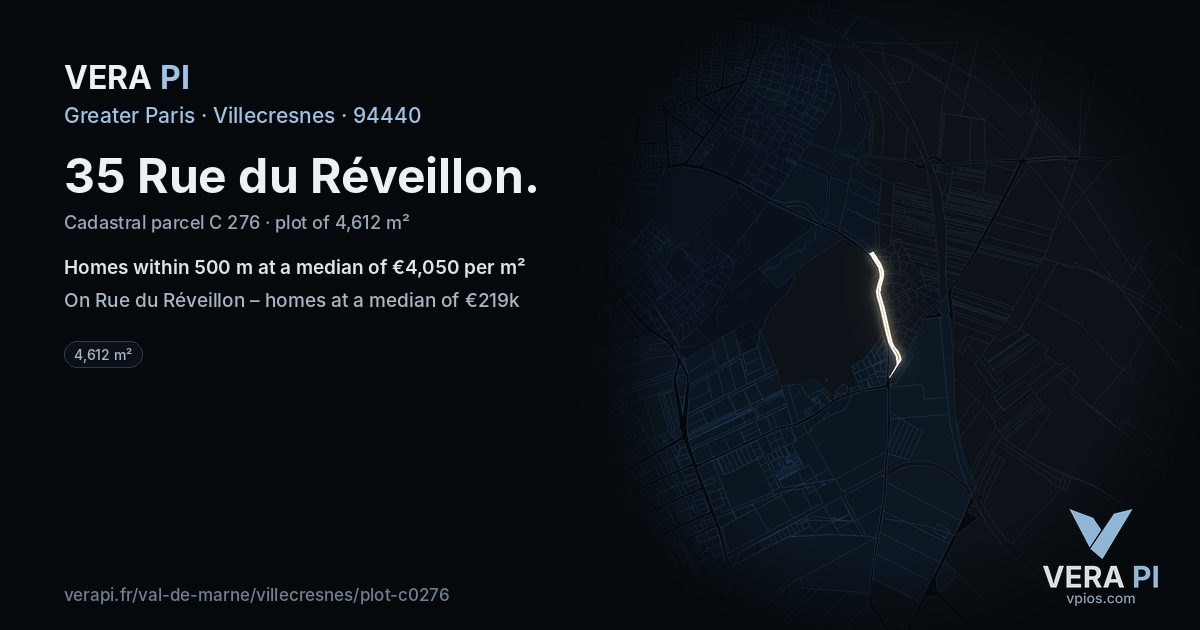 35 Rue du Réveillon, Villecresnes at night – the plot lit, the parcels around coloured by the prices near them