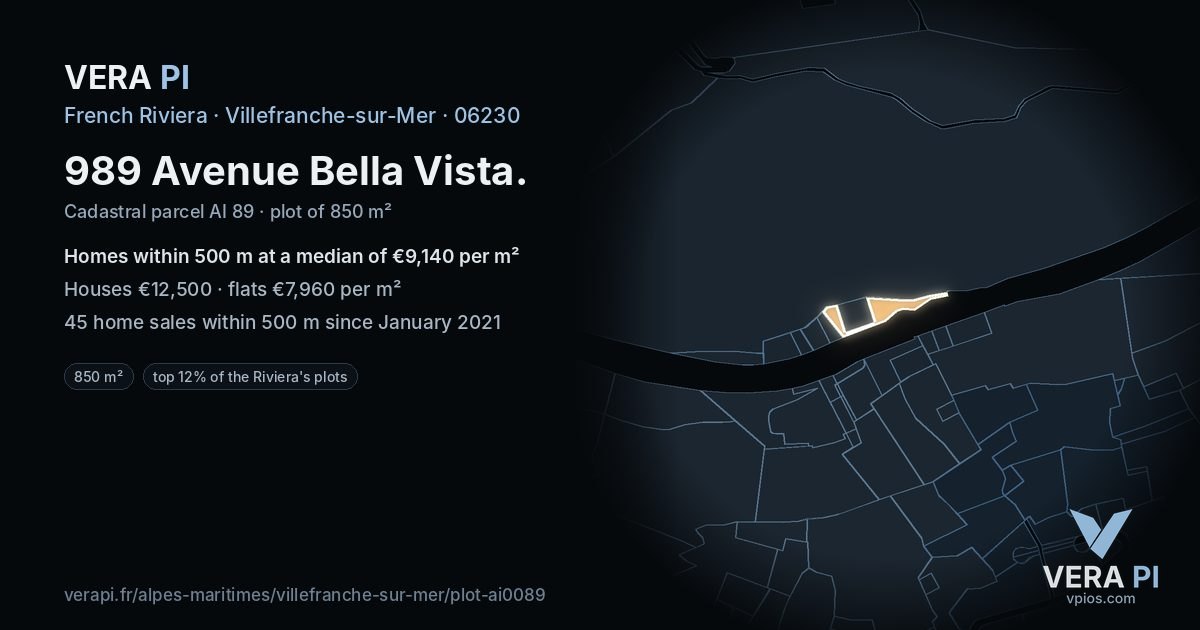 989 Avenue Bella Vista, Villefranche-sur-Mer at night – the plot lit, the parcels around coloured by the prices near them