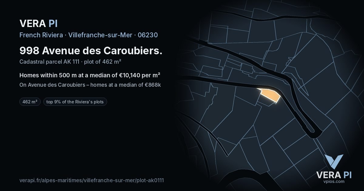 998 Avenue des Caroubiers, Villefranche-sur-Mer at night – the plot lit, the parcels around coloured by the prices near them