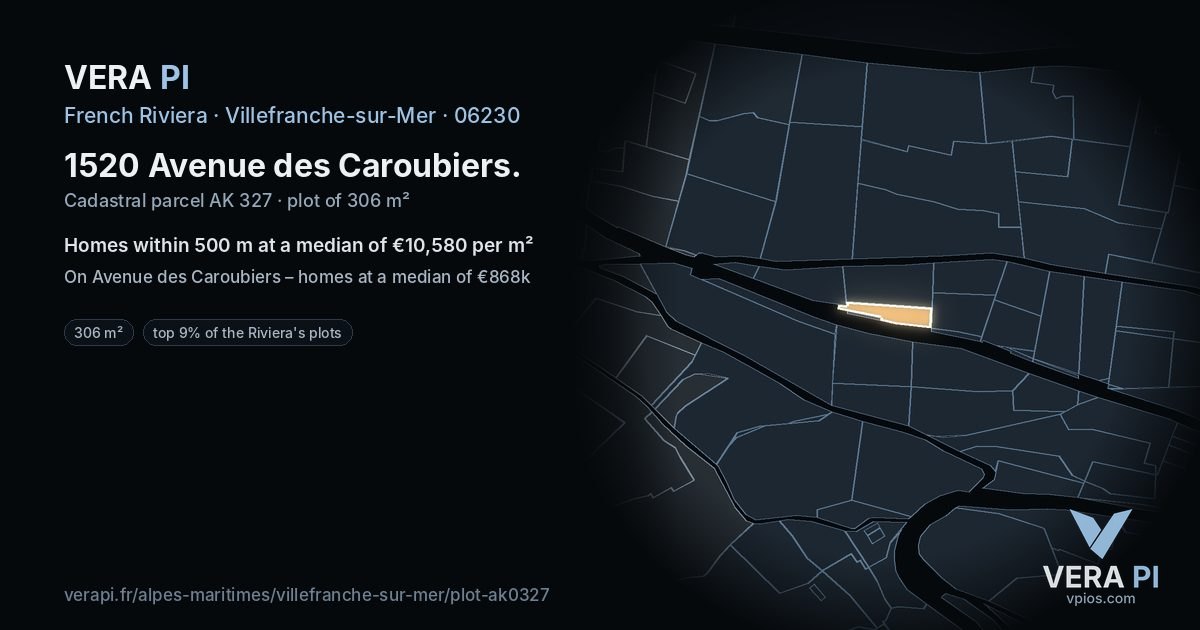 1520 Avenue des Caroubiers, Villefranche-sur-Mer at night – the plot lit, the parcels around coloured by the prices near them