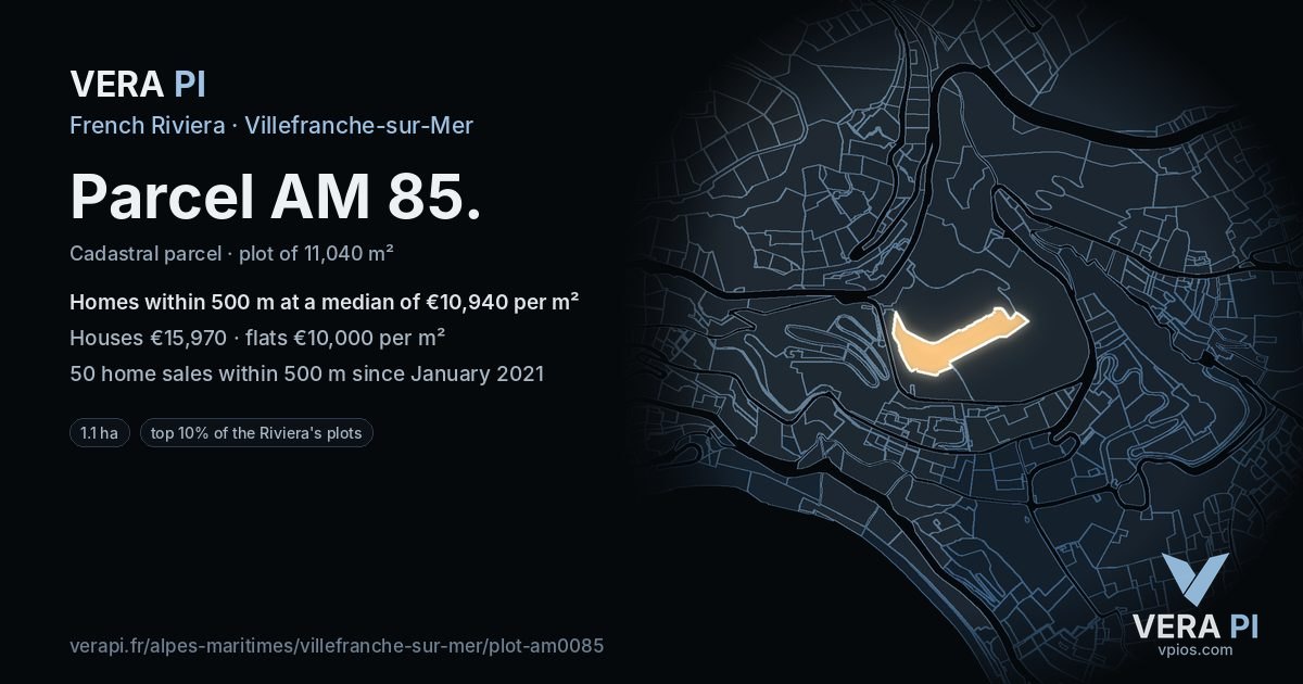 Parcel AM 85, Villefranche-sur-Mer at night – the plot lit, the parcels around coloured by the prices near them