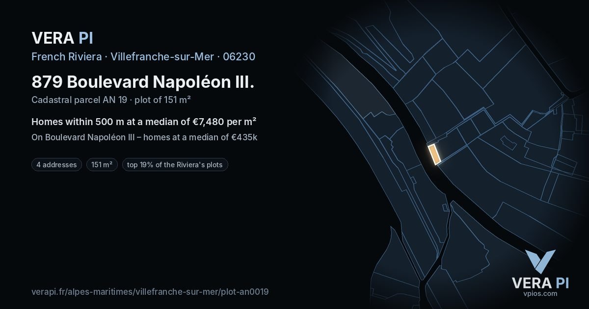 879 Boulevard Napoléon III, Villefranche-sur-Mer at night – the plot lit, the parcels around coloured by the prices near them