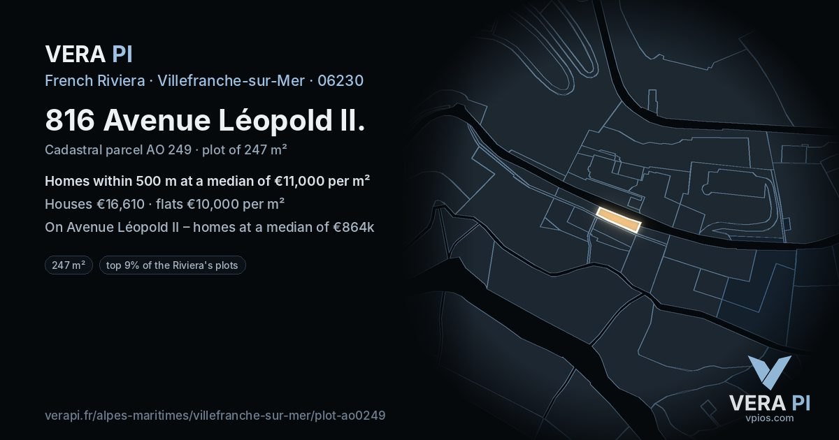 816 Avenue Léopold II, Villefranche-sur-Mer at night – the plot lit, the parcels around coloured by the prices near them