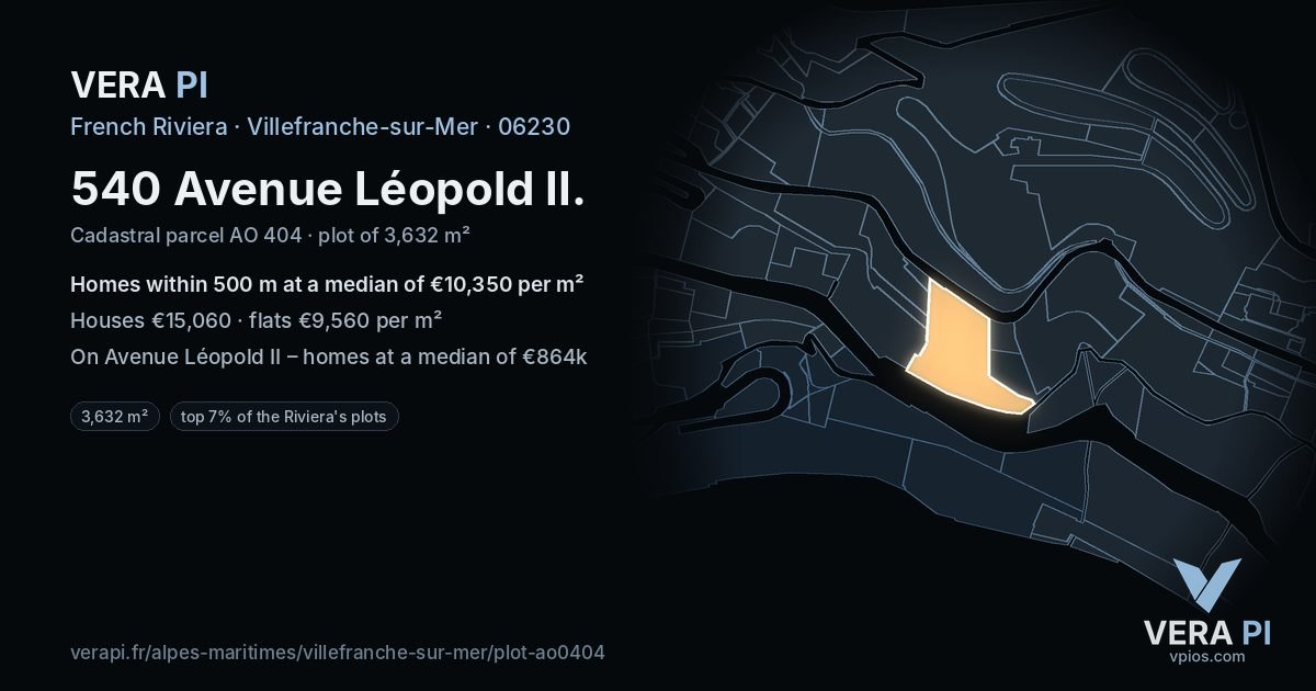 540 Avenue Léopold II, Villefranche-sur-Mer at night – the plot lit, the parcels around coloured by the prices near them