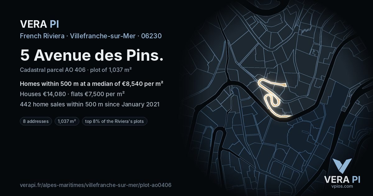 5 Avenue des Pins, Villefranche-sur-Mer at night – the plot lit, the parcels around coloured by the prices near them