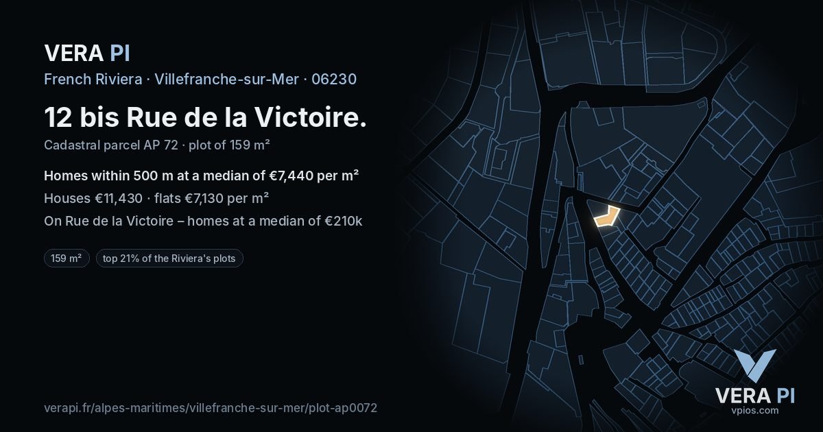 12 bis Rue de la Victoire, Villefranche-sur-Mer at night – the plot lit, the parcels around coloured by the prices near them