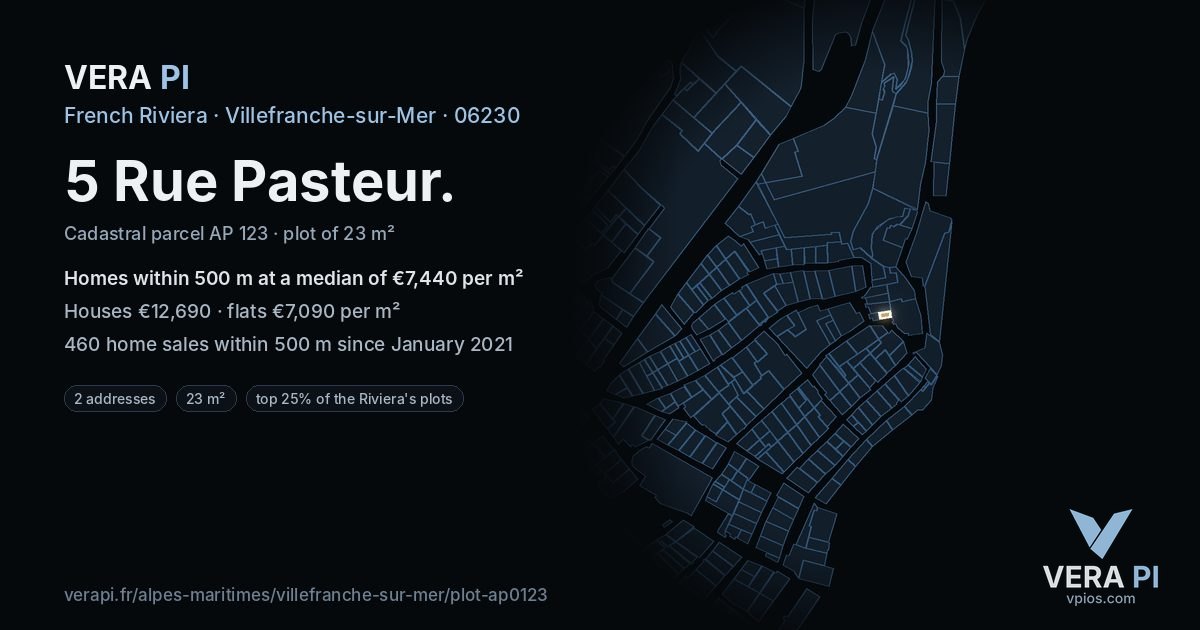 5 Rue Pasteur, Villefranche-sur-Mer at night – the plot lit, the parcels around coloured by the prices near them