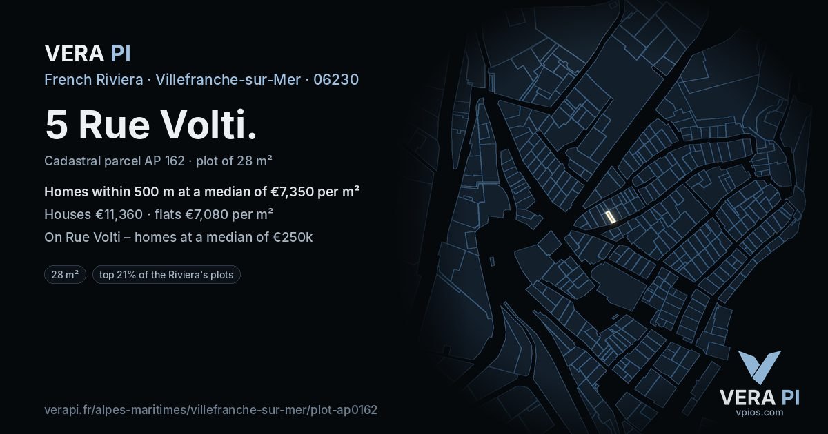 5 Rue Volti, Villefranche-sur-Mer at night – the plot lit, the parcels around coloured by the prices near them
