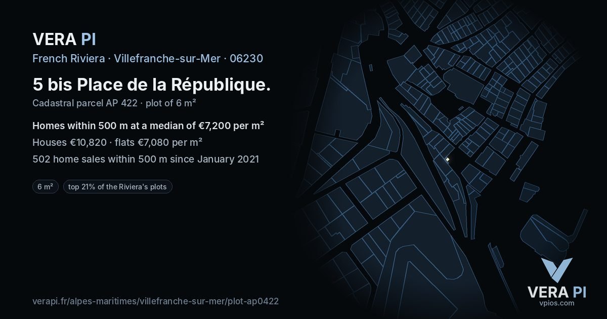 5 bis Place de la République, Villefranche-sur-Mer at night – the plot lit, the parcels around coloured by the prices near them