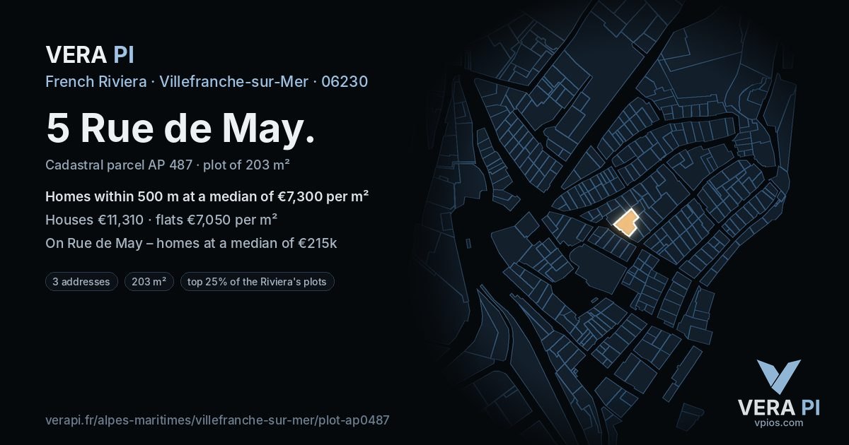 5 Rue de May, Villefranche-sur-Mer at night – the plot lit, the parcels around coloured by the prices near them