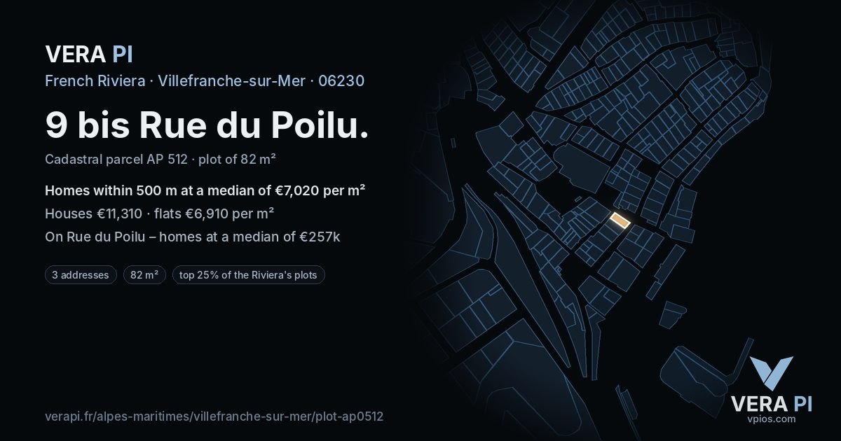 9 bis Rue du Poilu, Villefranche-sur-Mer at night – the plot lit, the parcels around coloured by the prices near them
