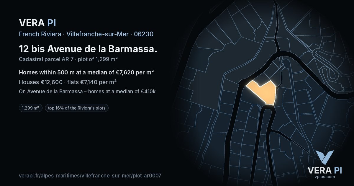 12 bis Avenue de la Barmassa, Villefranche-sur-Mer at night – the plot lit, the parcels around coloured by the prices near them