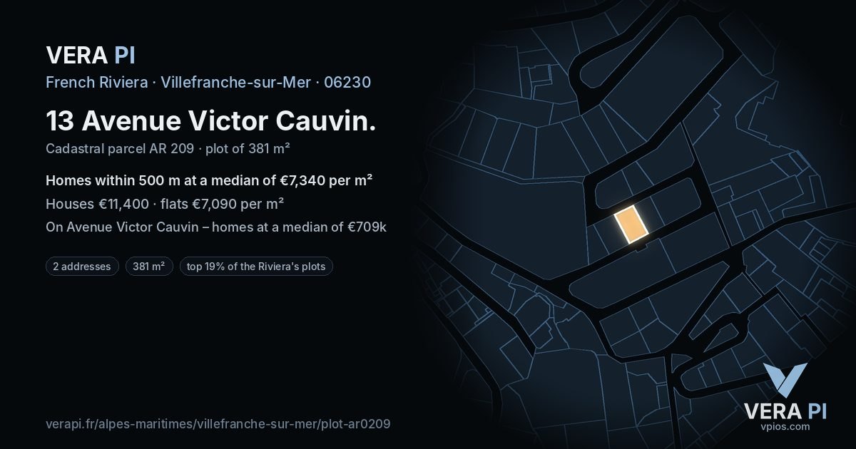 13 Avenue Victor Cauvin, Villefranche-sur-Mer at night – the plot lit, the parcels around coloured by the prices near them