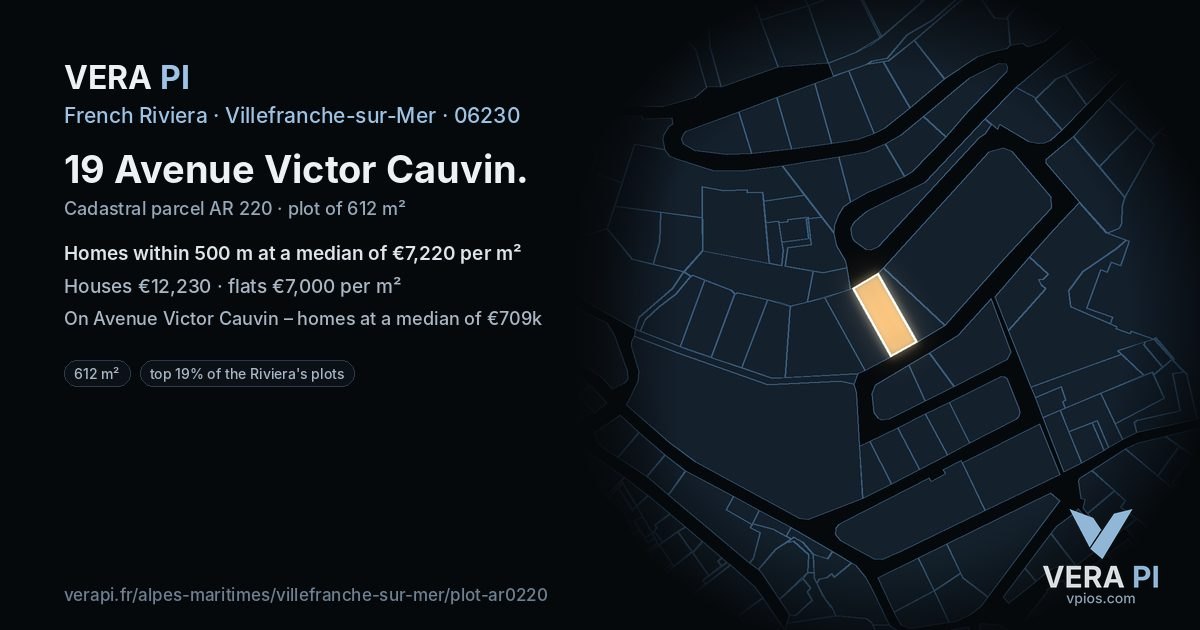 19 Avenue Victor Cauvin, Villefranche-sur-Mer at night – the plot lit, the parcels around coloured by the prices near them