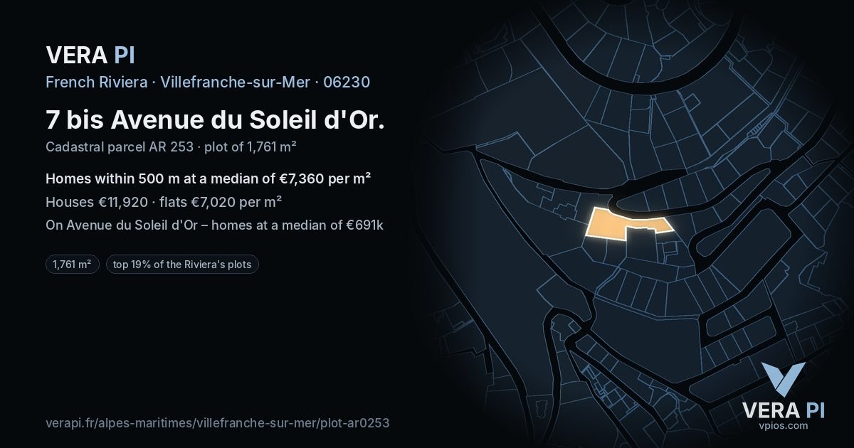 7 bis Avenue du Soleil d'Or, Villefranche-sur-Mer at night – the plot lit, the parcels around coloured by the prices near them