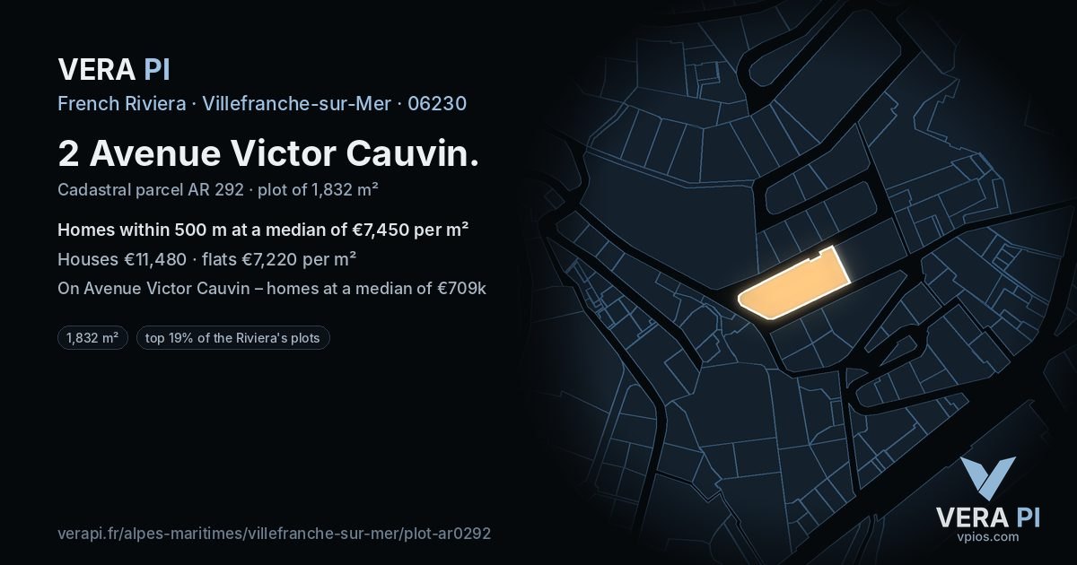 2 Avenue Victor Cauvin, Villefranche-sur-Mer at night – the plot lit, the parcels around coloured by the prices near them