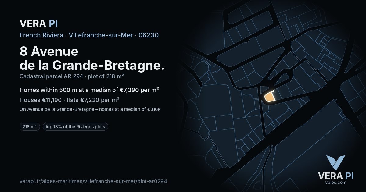 8 Avenue de la Grande-Bretagne, Villefranche-sur-Mer at night – the plot lit, the parcels around coloured by the prices near them