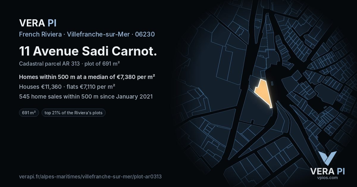 11 Avenue Sadi Carnot, Villefranche-sur-Mer at night – the plot lit, the parcels around coloured by the prices near them