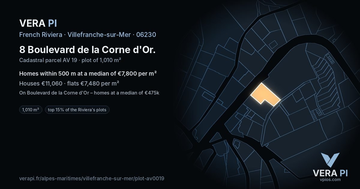 8 Boulevard de la Corne d'Or, Villefranche-sur-Mer at night – the plot lit, the parcels around coloured by the prices near them
