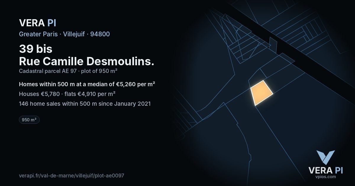 39 bis Rue Camille Desmoulins, Villejuif at night – the plot lit, the parcels around coloured by the prices near them