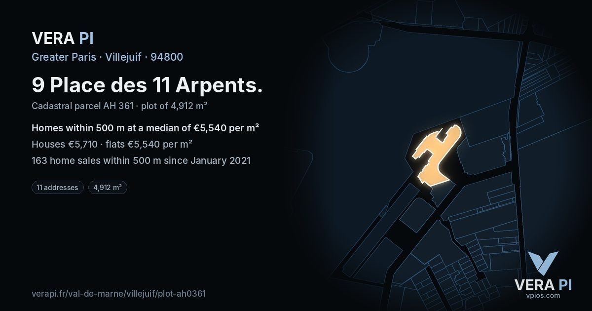 9 Place des 11 Arpents, Villejuif at night – the plot lit, the parcels around coloured by the prices near them