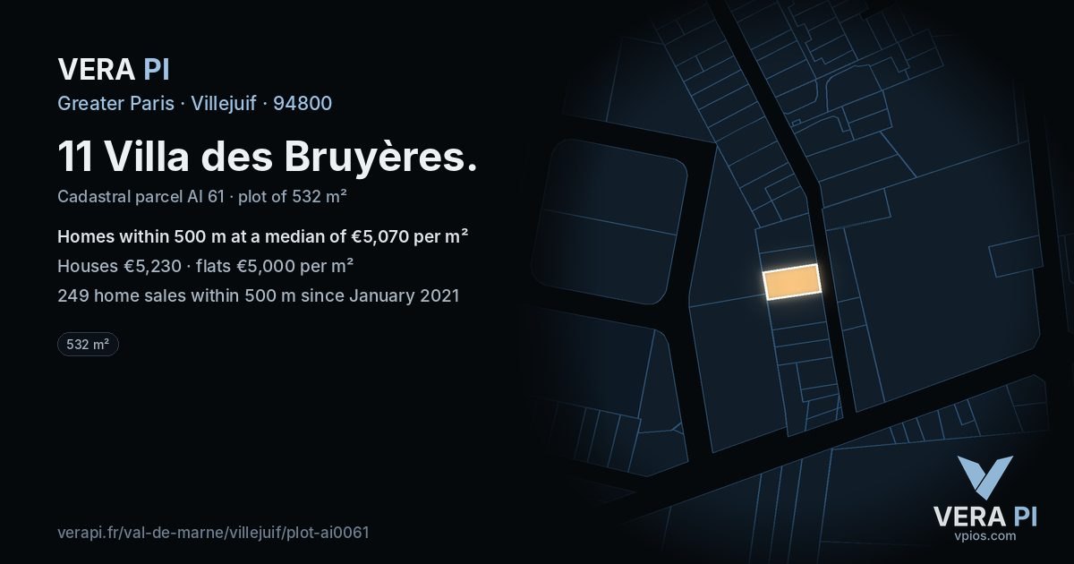11 Villa des Bruyères, Villejuif at night – the plot lit, the parcels around coloured by the prices near them