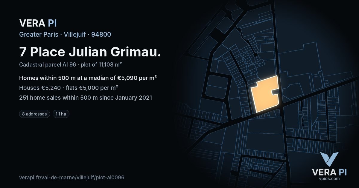 7 Place Julian Grimau, Villejuif at night – the plot lit, the parcels around coloured by the prices near them