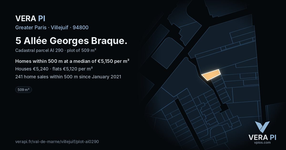 5 Allée Georges Braque, Villejuif at night – the plot lit, the parcels around coloured by the prices near them