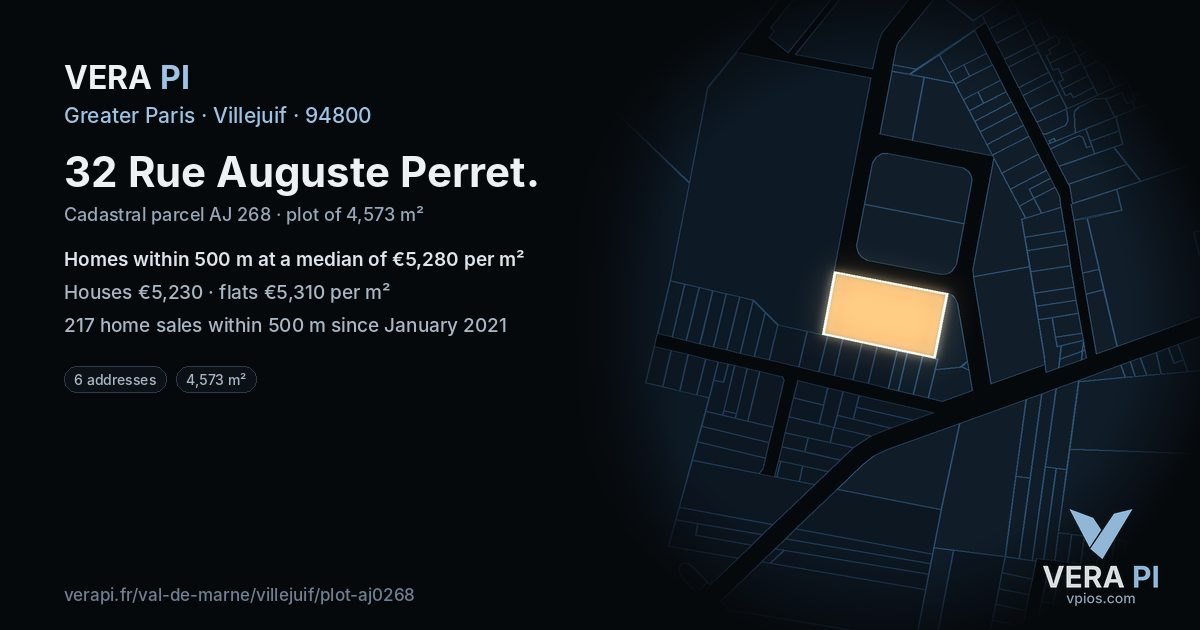 32 Rue Auguste Perret, Villejuif at night – the plot lit, the parcels around coloured by the prices near them